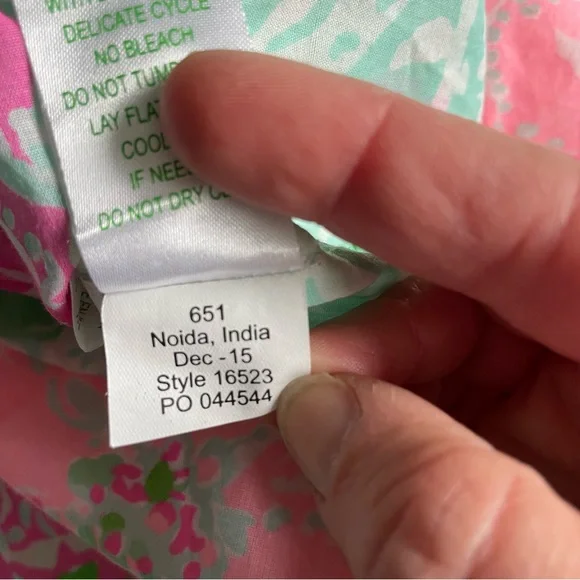 Lilly Pulitzer "Amelia Island" Green Pink Floral Blouse Tunic Top - Picture 11 of 13